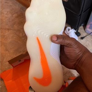 NIKE OFF-WHITE FLY KNIT HYPERDUNK BRAND NEW 10.5